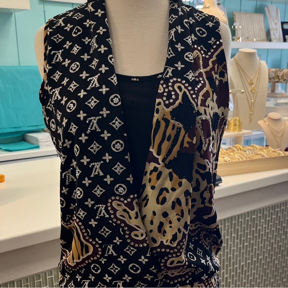 Stylish Black and Brown Patterned Women's Blouse